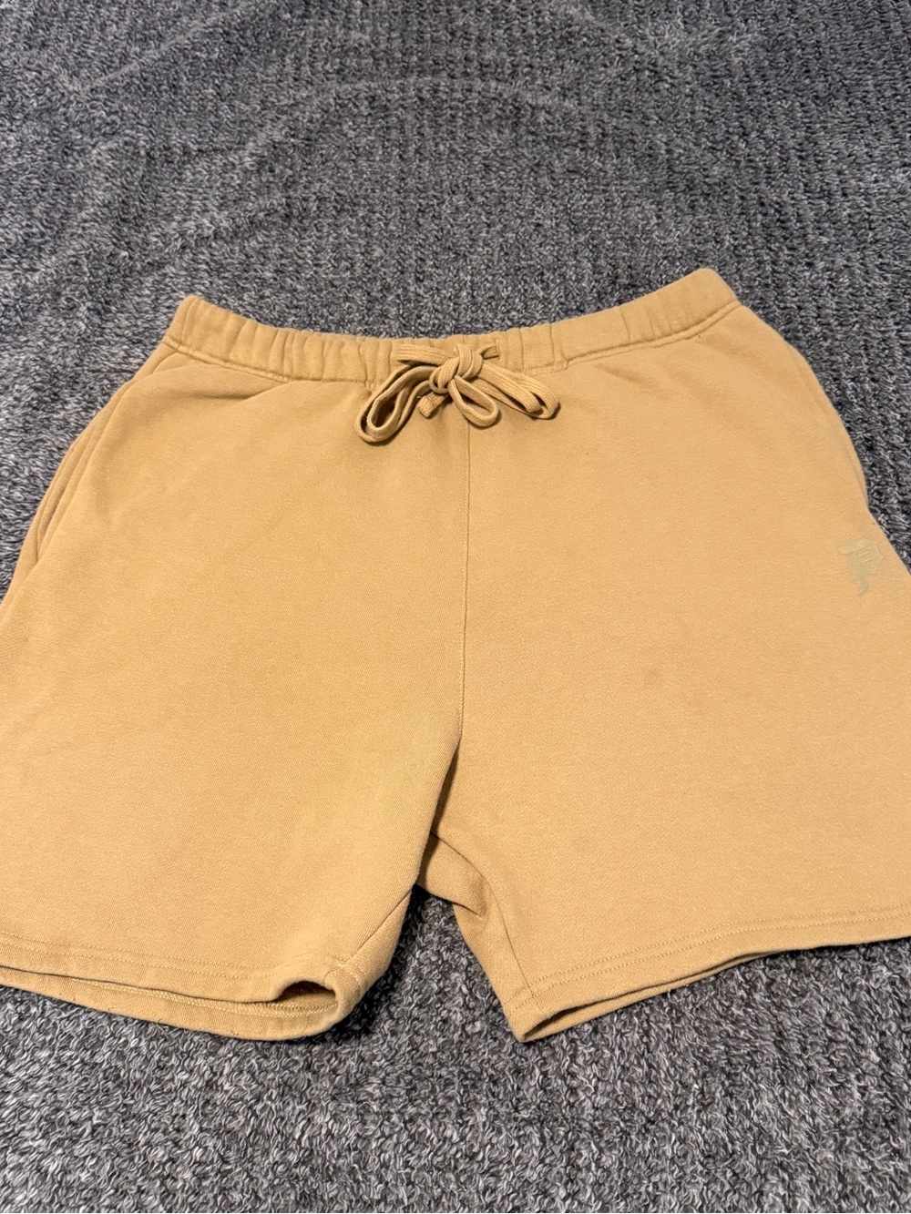 Primitive Skateboarding Fleece Shorts Men’s Large Tan